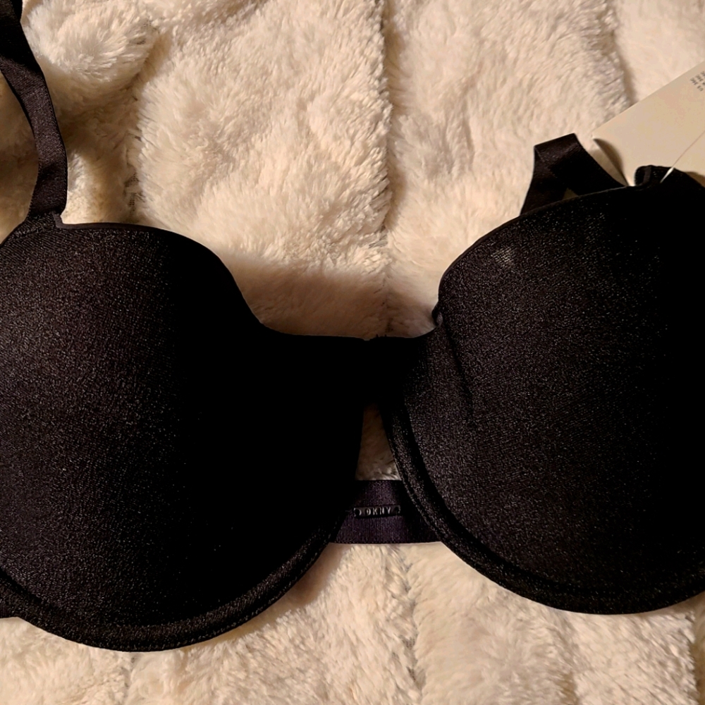 Nwt DKNY unlined bra 36c
